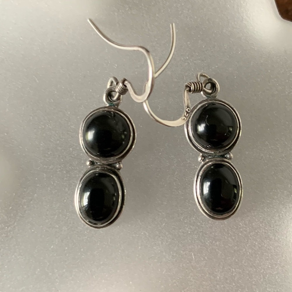Sterling silver & Onyx earrings